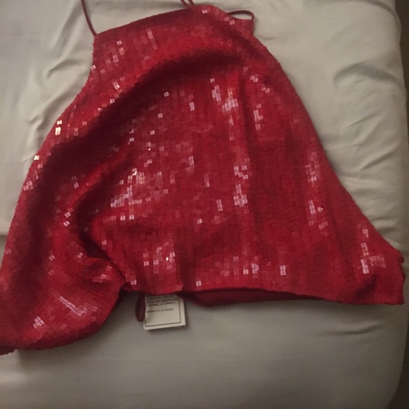 Smokin hot Red Sequin Backless Top - Picture 4 of 6